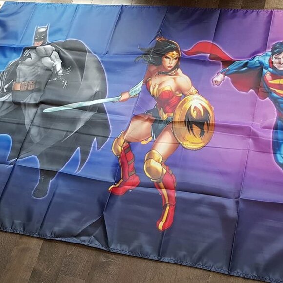 DC Superheros Flag - Batman, Wonder Woman, Superman - Picture 4 of 6
